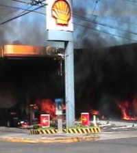 157364_explosion-incendio-bomba-shell-280113
