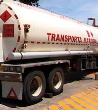157616_cisterna-furgon-transportista-gasolina-g